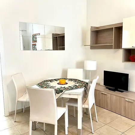 La Piazzetta - * 陶尔米纳